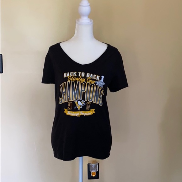 Hanes Tops - Pittsburgh Penguins t-shirt